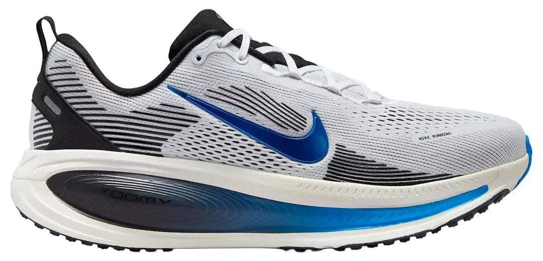 Nike Men's Vomero 18 Running Shoes